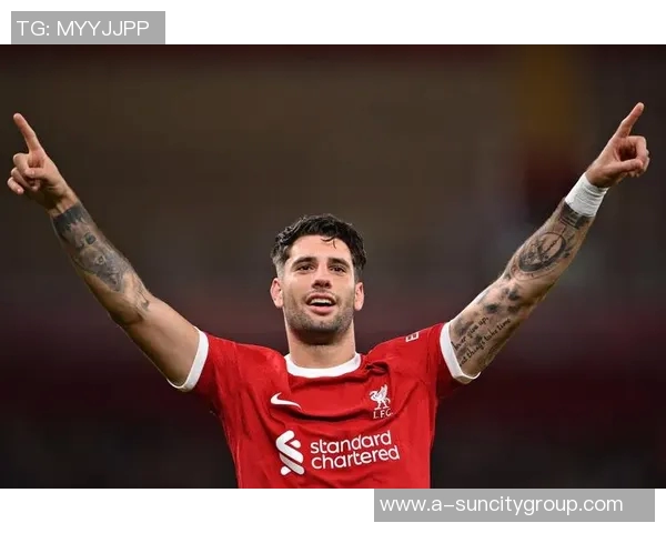 红军主帅斯洛特携家人畅游迪拜享受难得假期