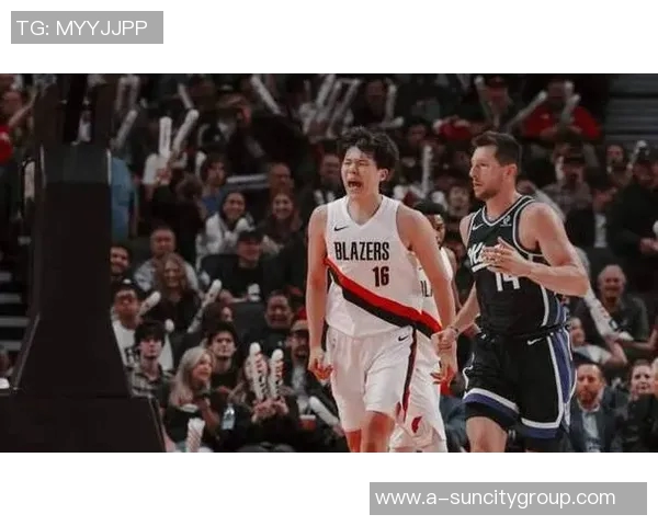 比卢普斯赞杨瀚森如火箭般爆发的表现引发关注与讨论 比卢普斯赞杨瀚森如火箭般爆发的表现引发关注与讨论