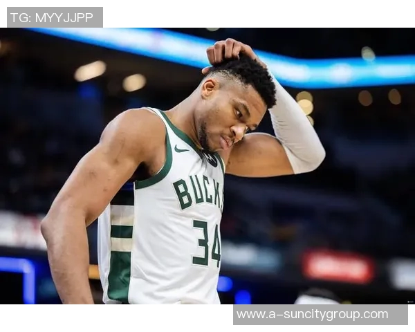 字母哥展望新赛季球队潜力称能打快节奏篮球防守将显著提升