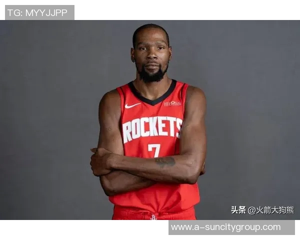 火箭队今日训练精彩瞬间KD与阿门击掌庆祝奥科吉上演霸气暴扣