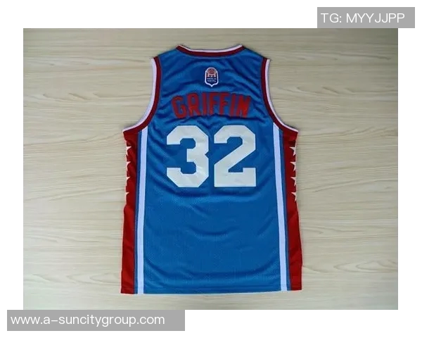 保罗期待与格里芬等人共同退役球衣在快船的荣耀时刻