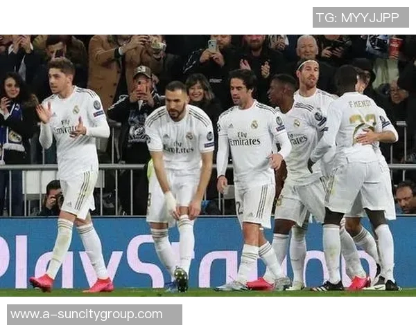 拉普拉塔大学生主席因拒绝列队遭禁足半年11名球员被停赛两场