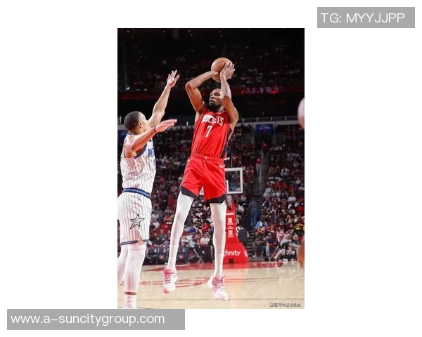 杜兰特称赞申京高位持球能力让对手难以预测他的下一步动作